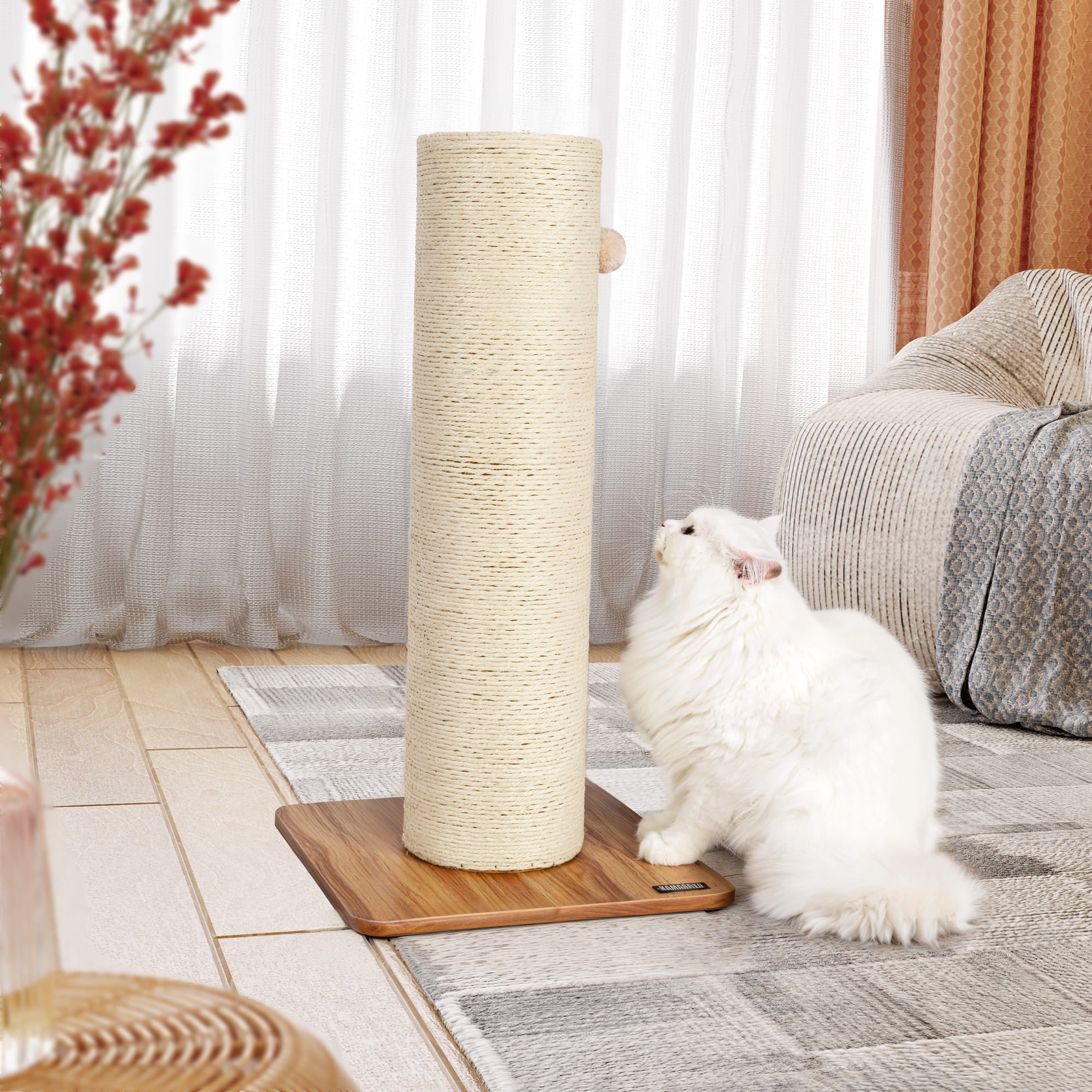 29.5-inch sisal cat scratching post with sturdy wooden base